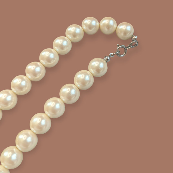 Vintage Art Deco Style Avon Necklace - Picture 6 of 8